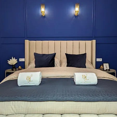 Bella Luna Luxury Suites - Chic Residence In Historic Square Warsaw Exterior photo